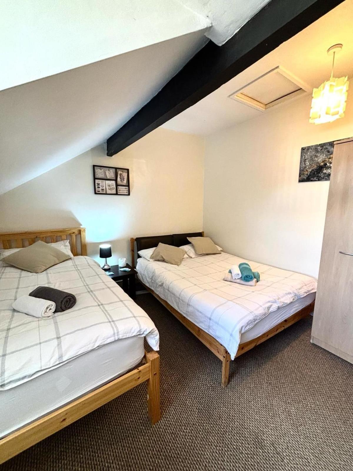 Summerfield House Guest house *